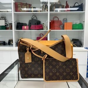 Louis Vuitton CarryAll PM